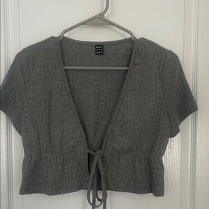 SHEIN Gray Tie-Front Crop Top